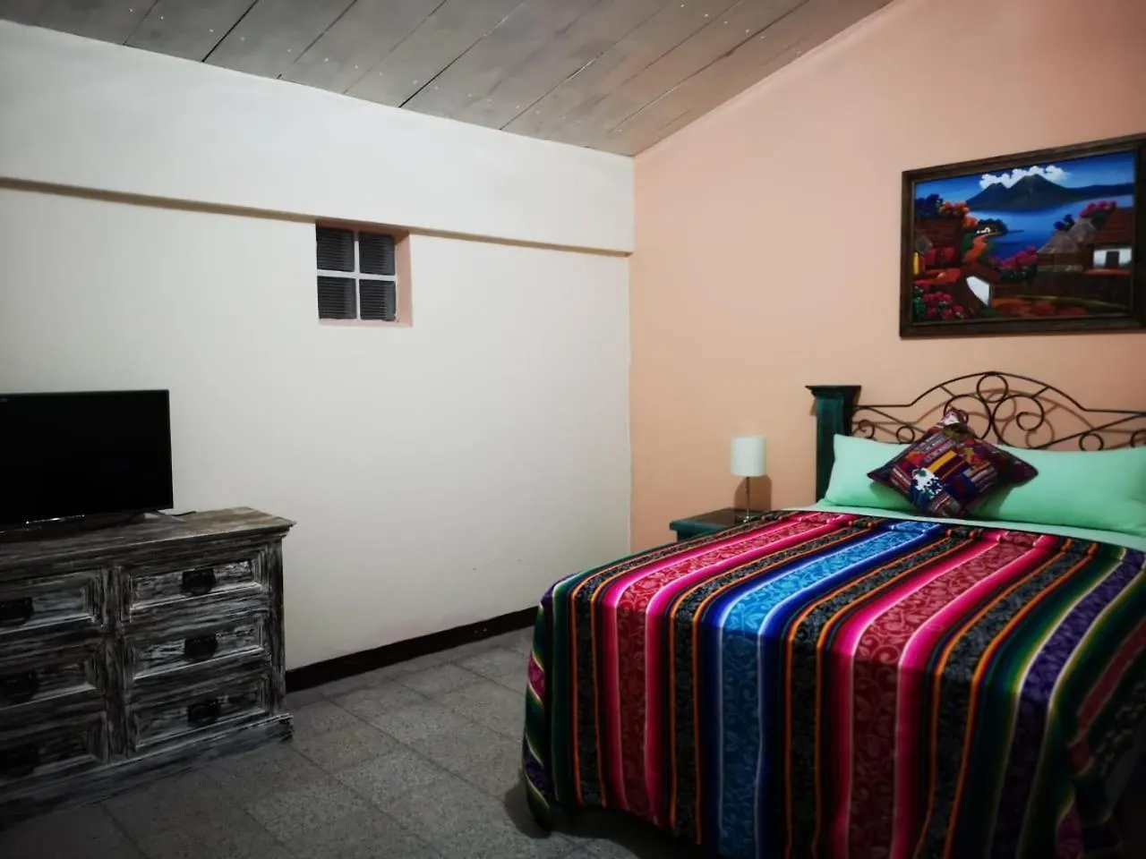 Hotel Paseo Hunahpu 危地马拉安地瓜 0*,